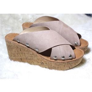 Chinese Laundry Size 9 Blush Cork Wedges